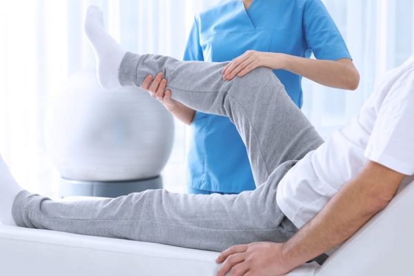 وحدة-العلاج-الطبيعى-و-التأهيل